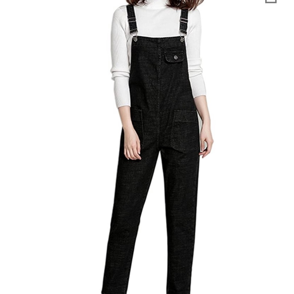 CUTE BLACK OVERALLS!!!